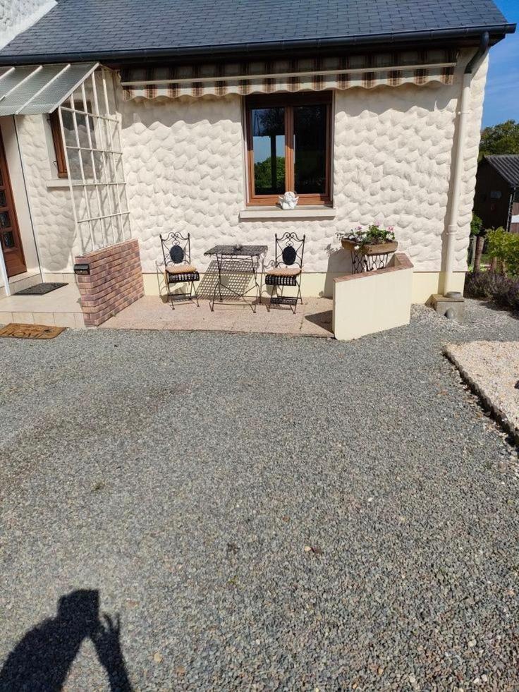 La Reposee Larchamp Extérieur photo